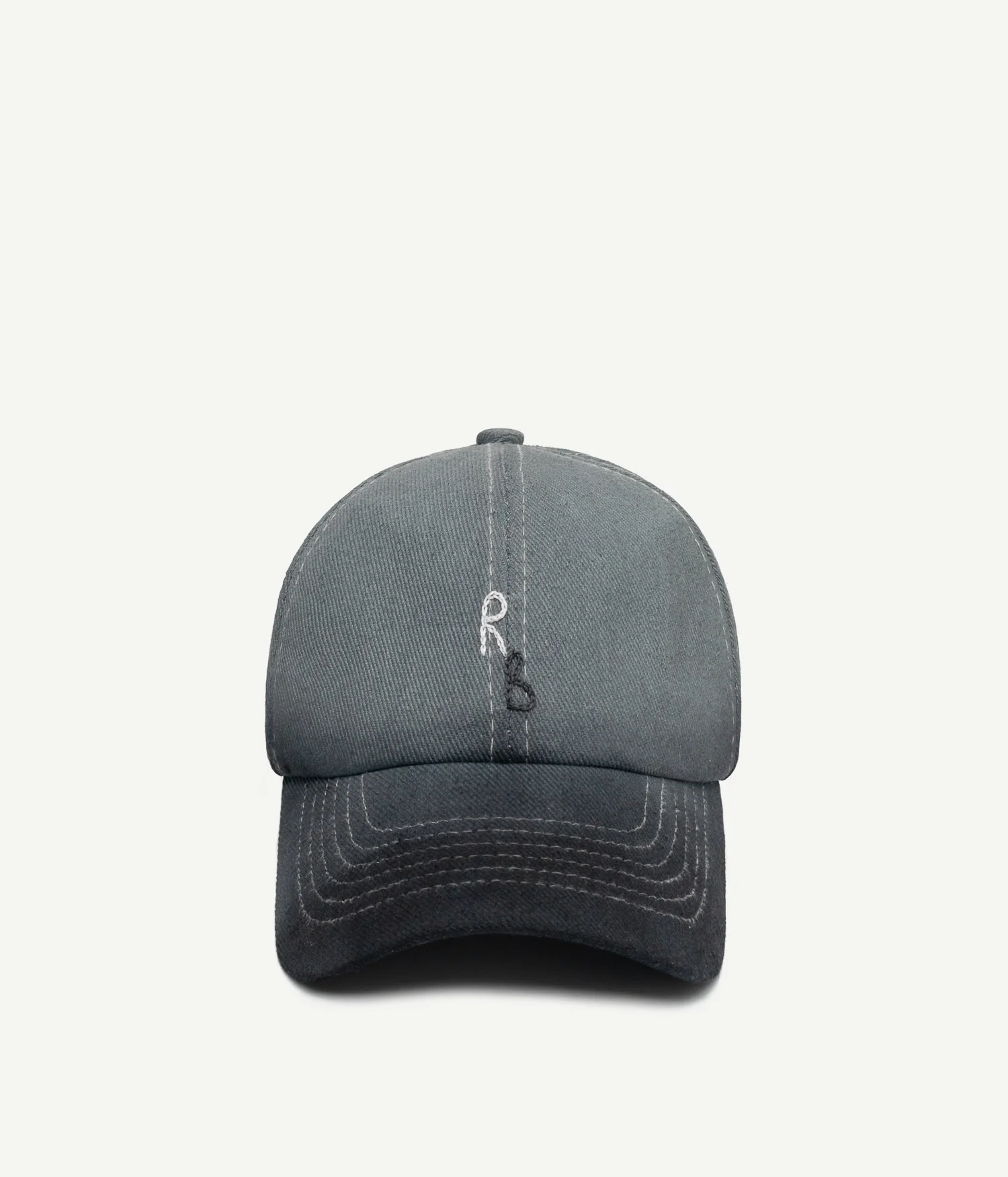 BASEBALL CAP IN WASHED GREY